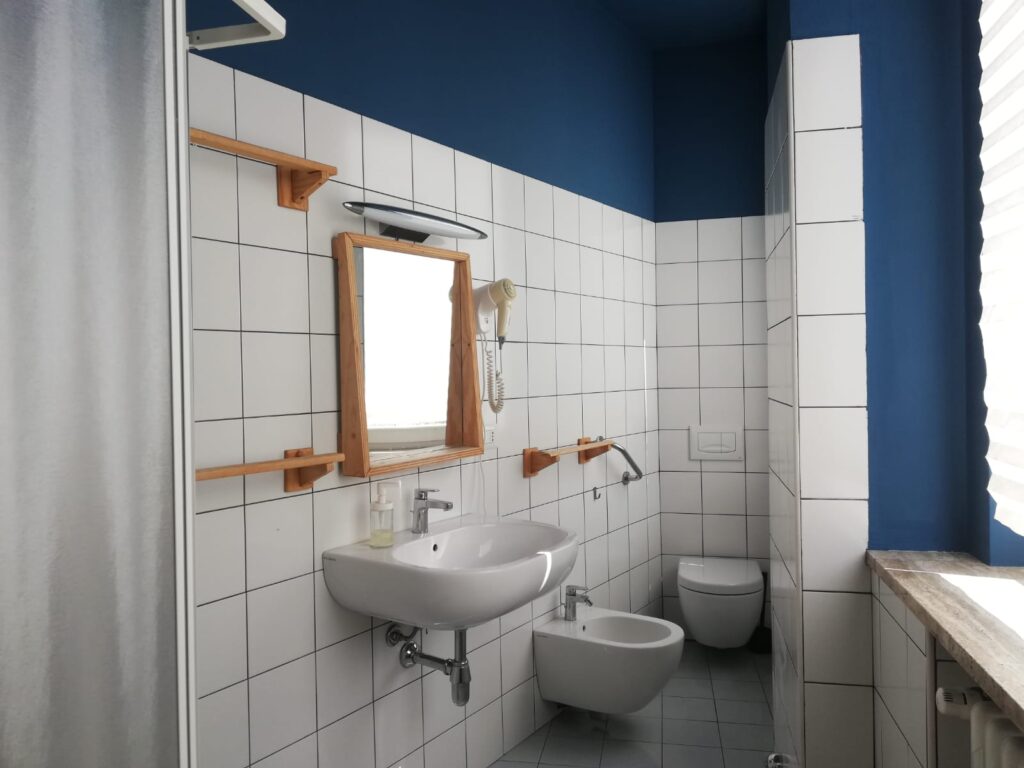 camera singola woodhouse bagno